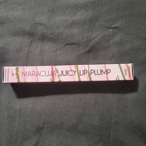 Maracuja Juicy Lip Plump - Shimmer Glass